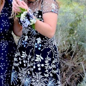 Homecoming/ short formal dress